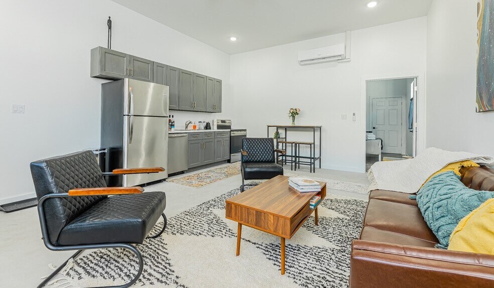 More Photos Of 474 Fayette St, Hammond Storefront Retail Office For Sale