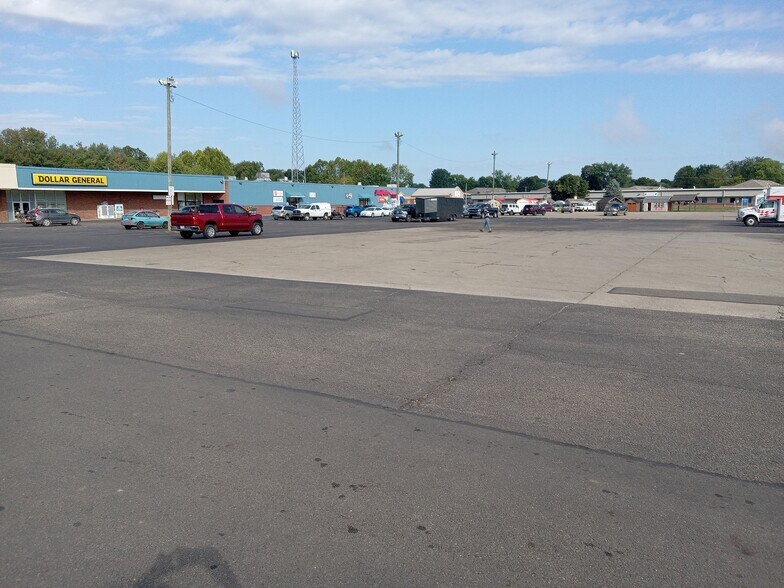 More Photos Of 70 N Plains Rd, The Plains Storefront Retail Office For Lease