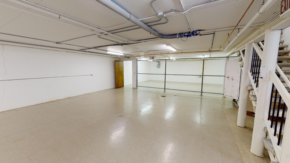 More Photos Of 2602 N Morgan St, Decatur Office For Sale