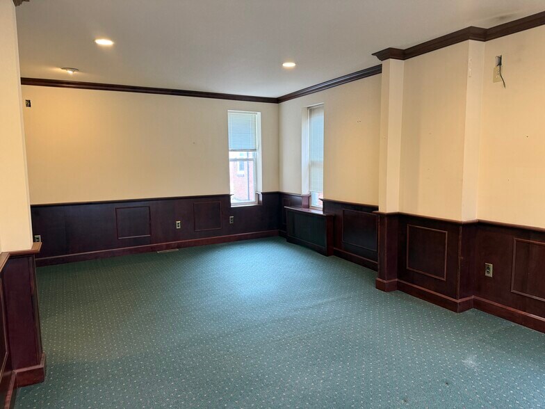 More Photos Of 38 E Lancaster Ave, Shillington Office For Lease
