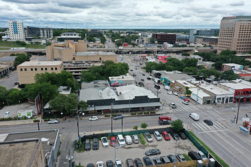 More Photos Of 701-713 Red River St, Austin Freestanding For Sale