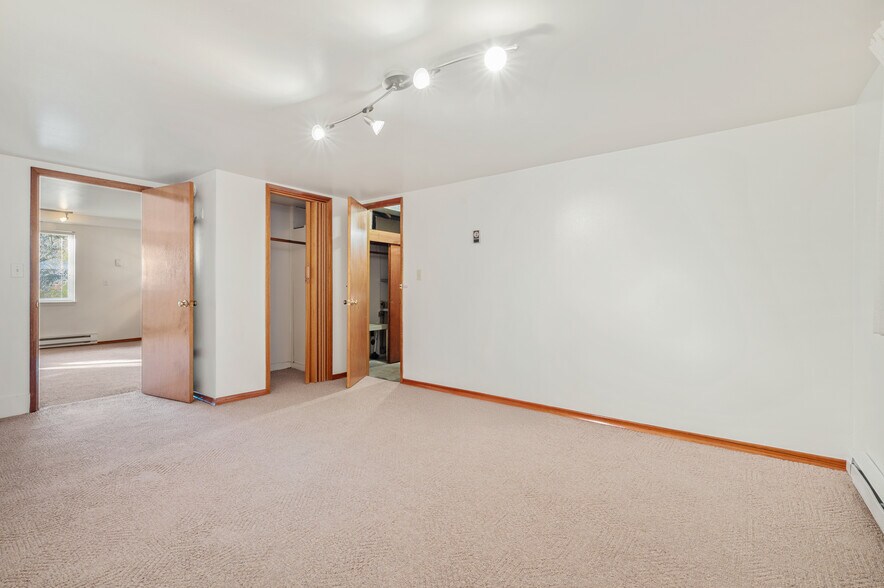 More Photos Of 3807 Linden Ave N, Seattle Multifamily For Sale
