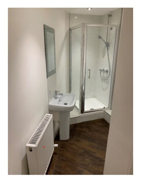 More Photos Of 63 Courthill Road Rd, London Specialty For Sale