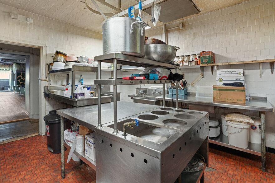 More Photos Of 7303 Georgia Ave NW, Washington Storefront For Lease