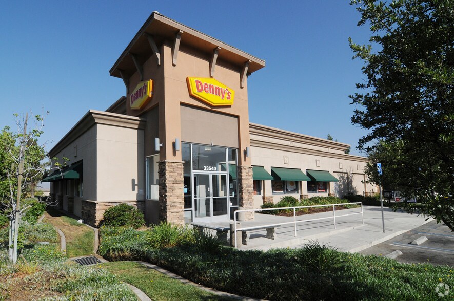 Primary Photo Of 33540 Yucaipa Blvd, Yucaipa Restaurant For Sale