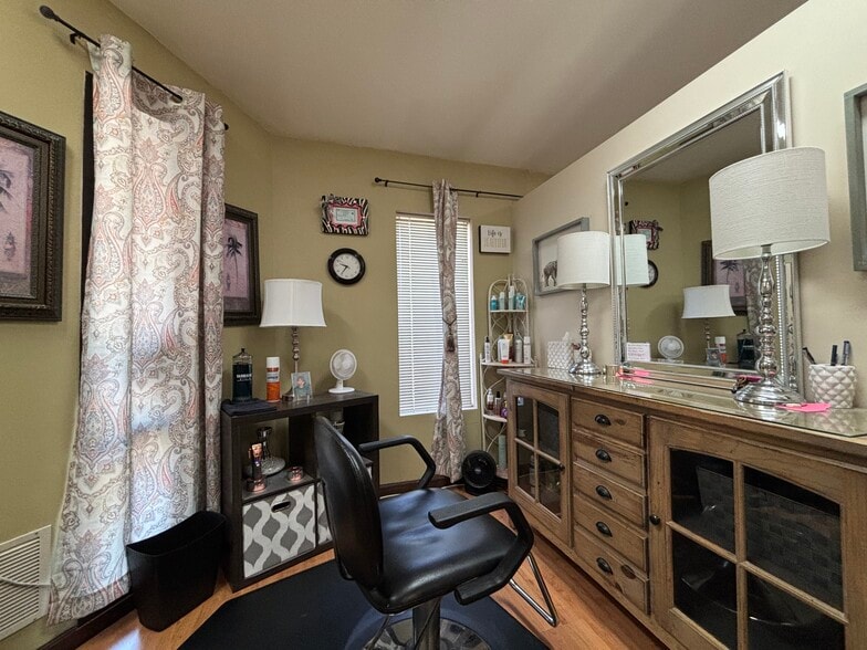 More Photos Of 301 Harvey St, Winston-Salem Freestanding For Sale