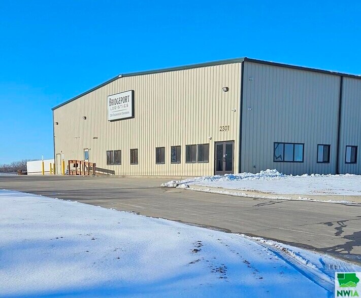 More Photos Of 2301 Boulevard of Champions, Sioux City Industrial For Lease