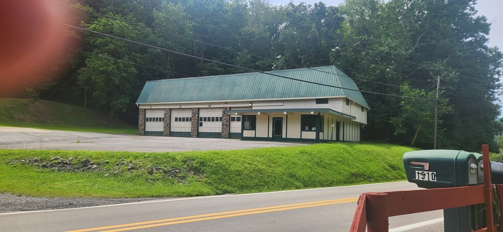 More Photos Of 1529 Tyrone Rd, Morgantown Warehouse For Sale