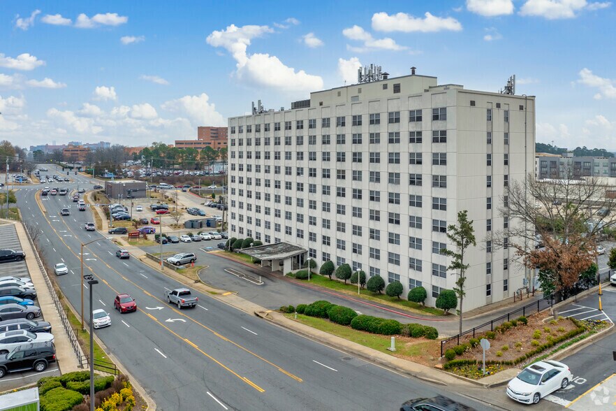 More Photos Of 6115 W Markham St, Little Rock Apartments For Lease