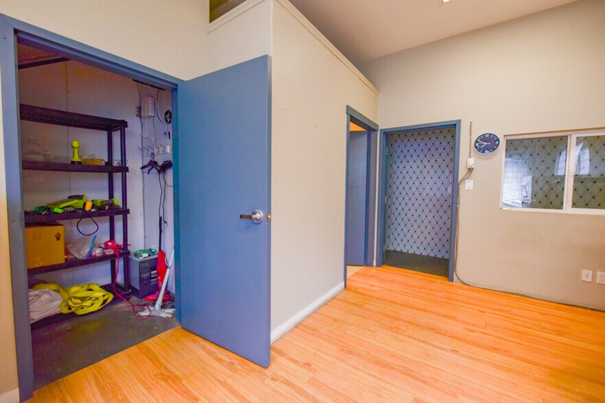 More Photos Of 7225 Brown St, Delta Warehouse For Sale