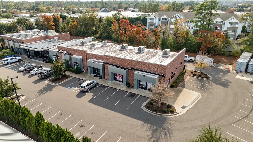 More Photos Of 155 Porters Neck Rd, Wilmington General Retail For Lease