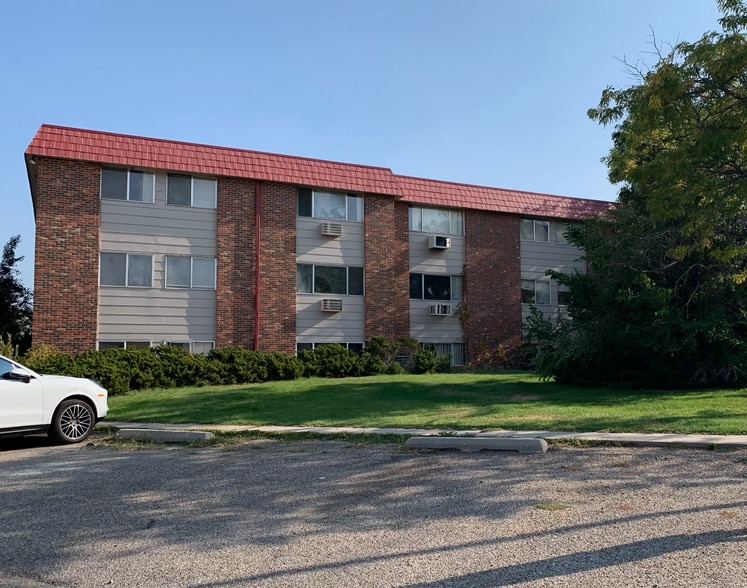 Primary Photo Of 2401 Grandview Pl, Casper Apartments For Sale