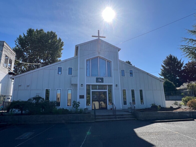 Primary Photo Of 5740 NE Lombard St, Portland Specialty For Sale