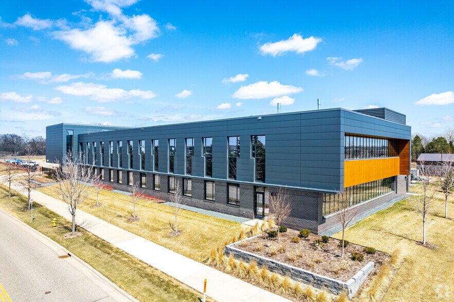 More Photos Of 2800 Mount Ridge Rd, Roseville Office For Sale