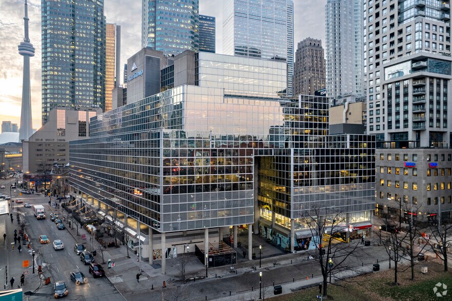 More Photos Of 33 Yonge St, Toronto Office For Lease