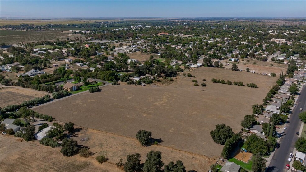 More Photos Of 1425 5th St, Colusa Land For Sale