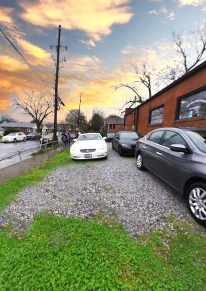 More Photos Of 4121 Minnesota Ave NE, Washington Storefront Retail Office For Sale