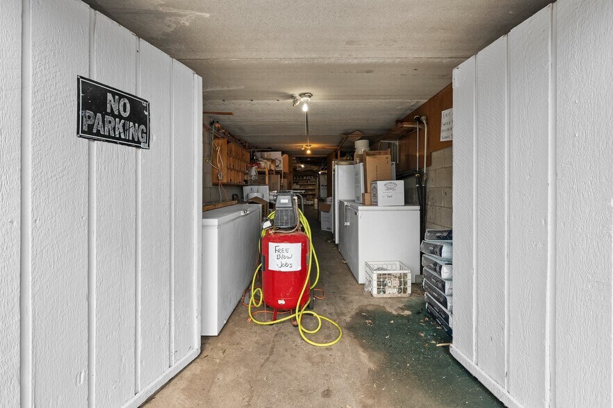 More Photos Of W11466 US Hwy 8, Dunbar Restaurant For Sale