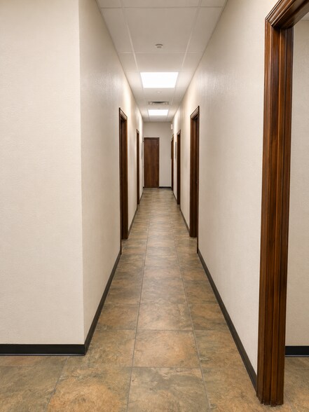 More Photos Of 4818 Woodall St, Dallas Manufacturing For Lease