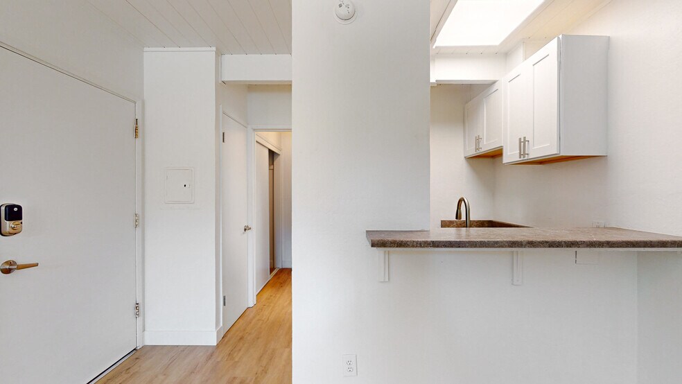 More Photos Of 390-406 Woodland Ave, San Rafael Apartments For Sale