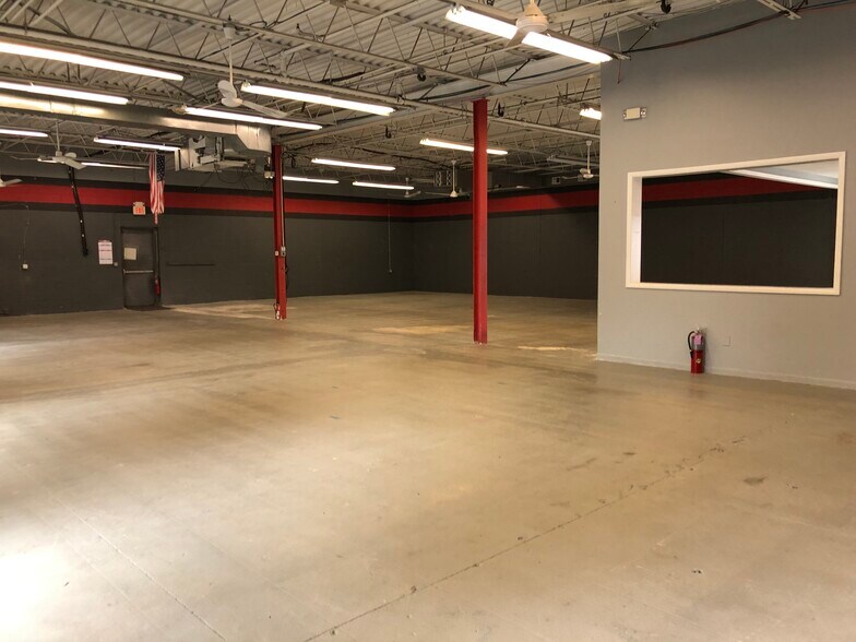 More Photos Of 20 Locust Ave, Berkeley Heights Warehouse For Lease