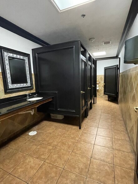 More Photos Of 23233 Aldine Westfield Rd, Spring Freestanding For Lease