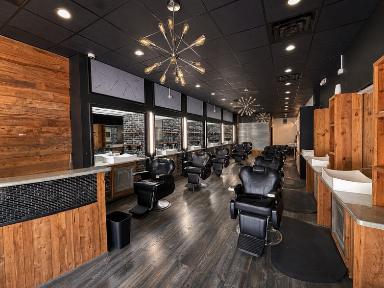 More Photos Of 118 Hay St, Fayetteville General Retail For Lease