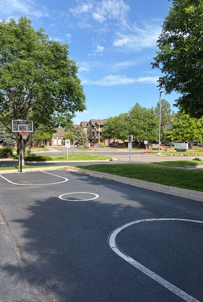 More Photos Of 8040 Southpark Ln, Littleton Office For Lease