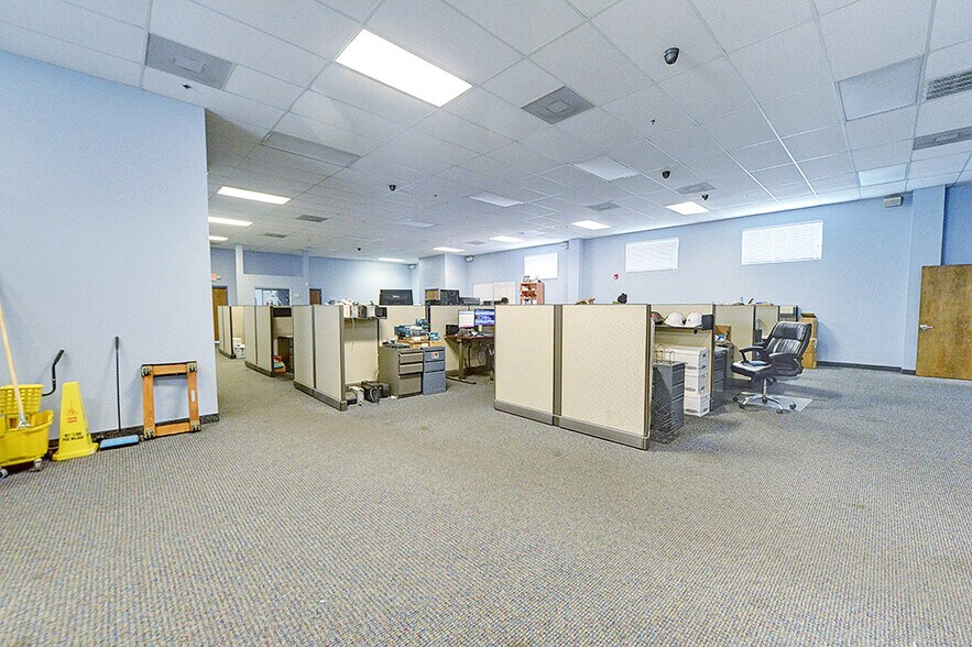 More Photos Of 705 S Easy St, Lecanto Industrial For Sale