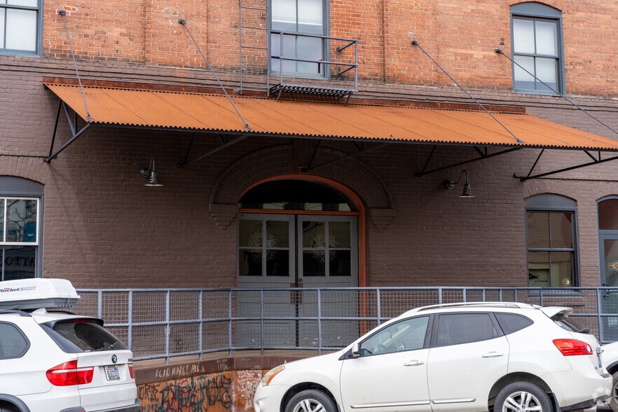 More Photos Of 116 W Pacific Ave, Spokane Office For Lease