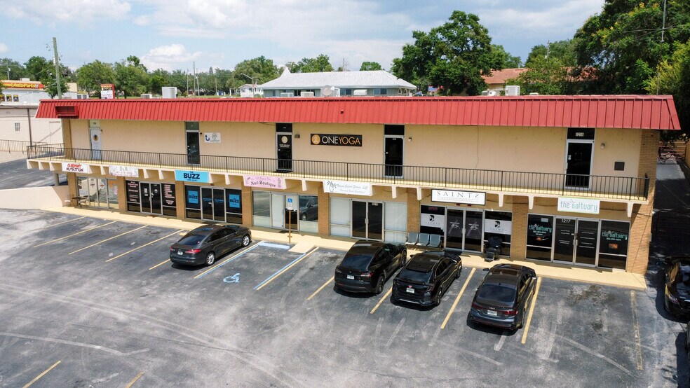 More Photos Of , Clermont General Retail For Sale