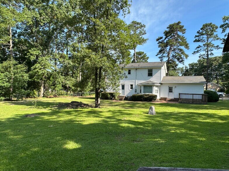 More Photos Of 1301 Old Cherokee Rd, Lexington Office Residential For Sale