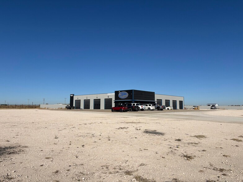 More Photos Of 395 US Highway 180 E, Seminole Industrial For Sale