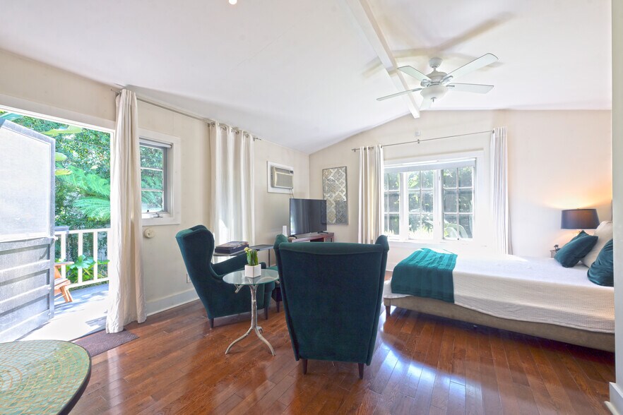More Photos Of 2592 N Beachwood Dr, Los Angeles Multifamily For Sale