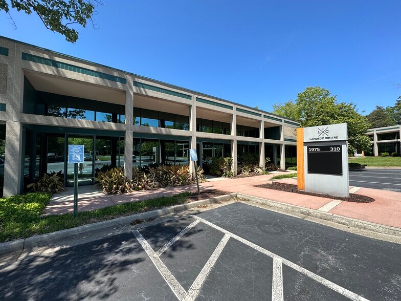 More Photos Of 1957 Lakeside Pky, Tucker Unknown For Lease