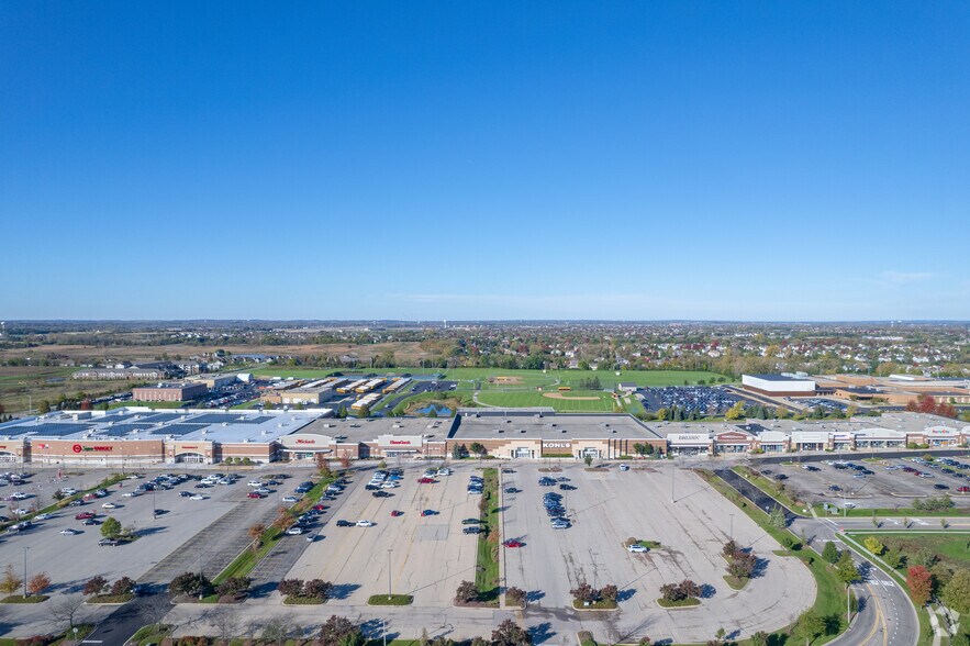 More Photos Of 702-750 S Randall Rd, Algonquin Unknown For Lease