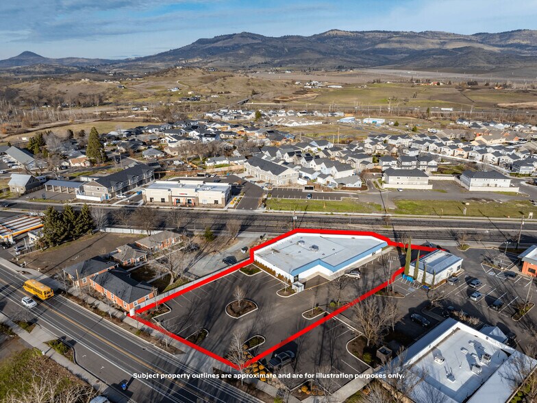 More Photos Of 209 N Pacific Hwy, Talent General Retail For Sale