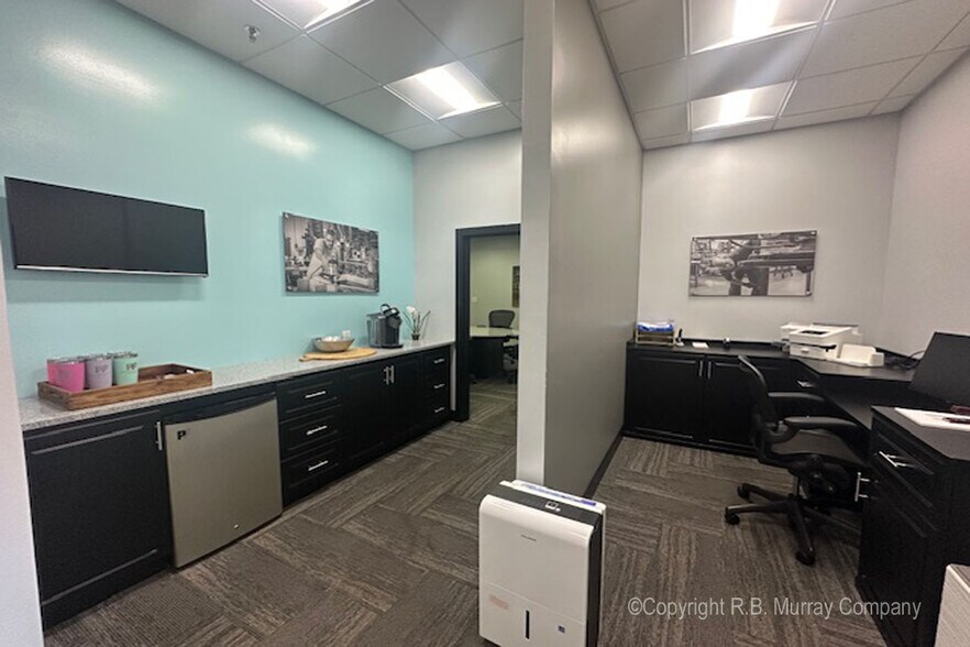 More Photos Of 820 N Cedarbrook Ave, Springfield Industrial For Sale