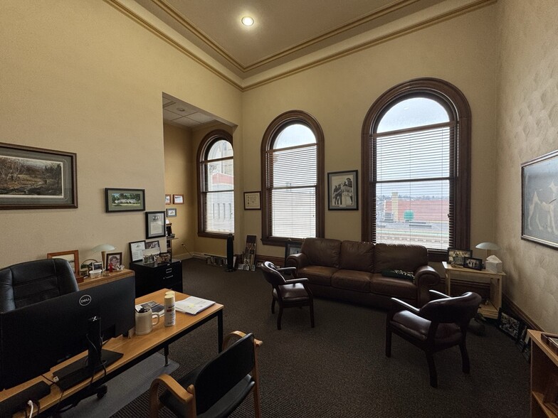 More Photos Of 132 S Main St, Greensburg Office For Sale