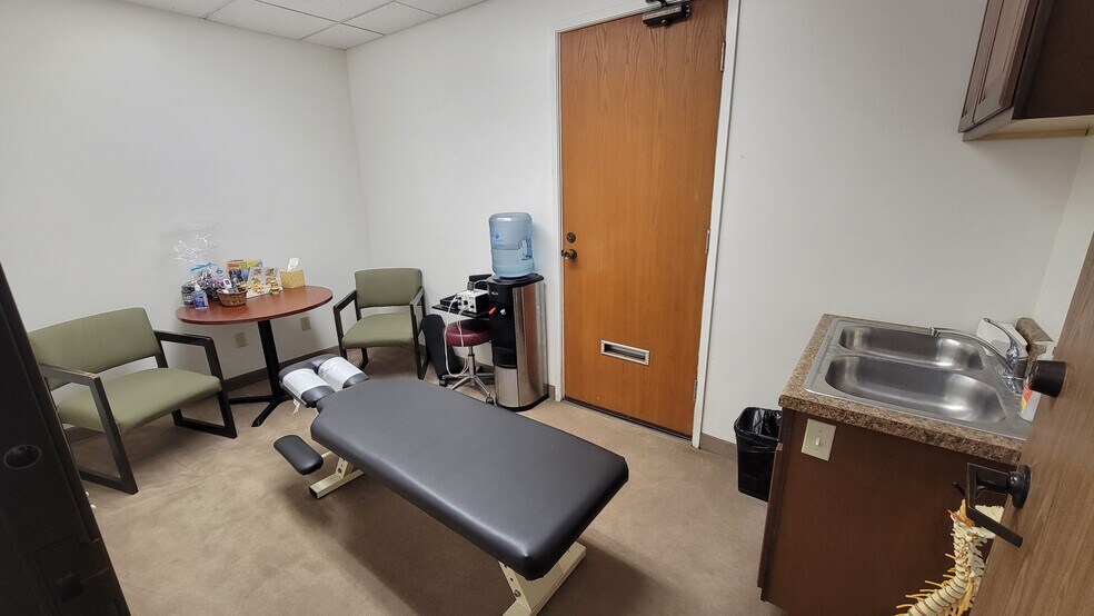 More Photos Of 1100 N Tustin Ave, Anaheim Medical For Lease