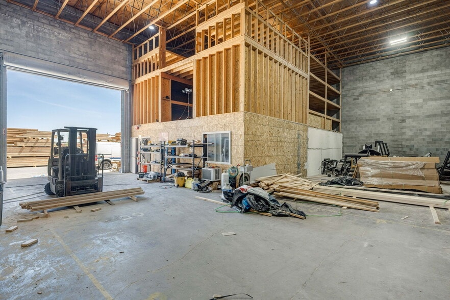 More Photos Of 4800 Sonoma Ranch Blvd, Las Cruces Warehouse For Sale