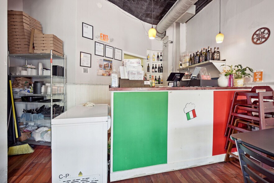 More Photos Of 3209 Mt Pleasant St NW, Washington Restaurant For Sale