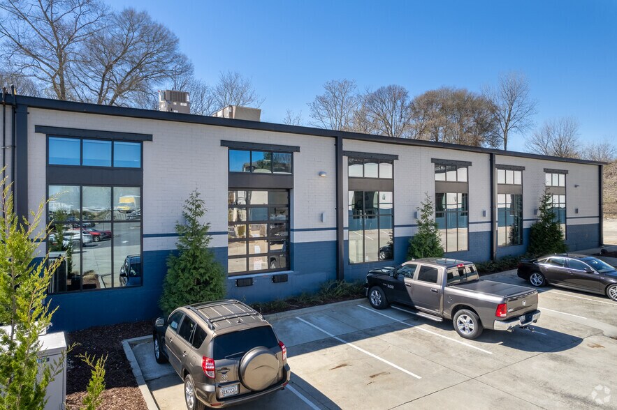 More Photos Of 1218 Menlo Dr NW, Atlanta Unknown For Lease