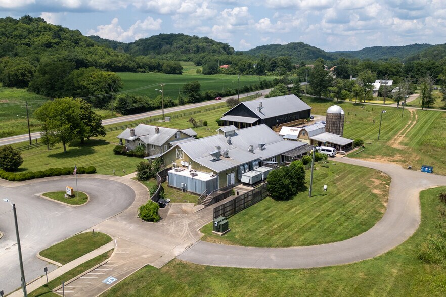 More Photos Of 4125 Whites Creek Pike, Whites Creek Unknown For Lease