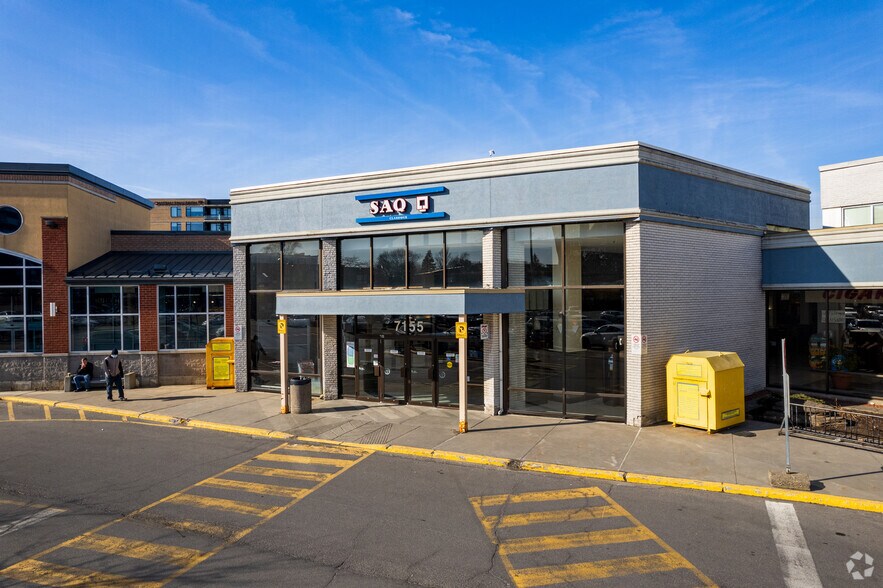 More Photos Of 7001-7155 Ch de la Côte-Saint-Luc, Montréal General Retail For Lease