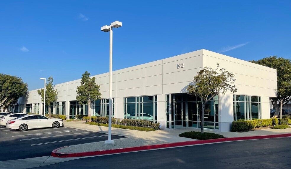 More Photos Of 192 Technology Dr, Irvine Light Distribution For Lease