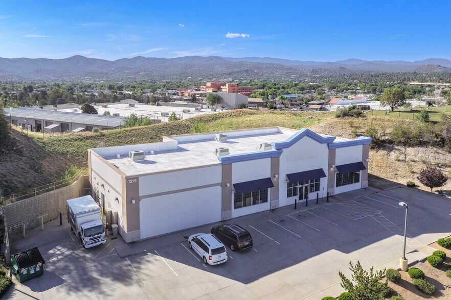 More Photos Of 1219 Gail Gardner Way, Prescott Freestanding For Lease