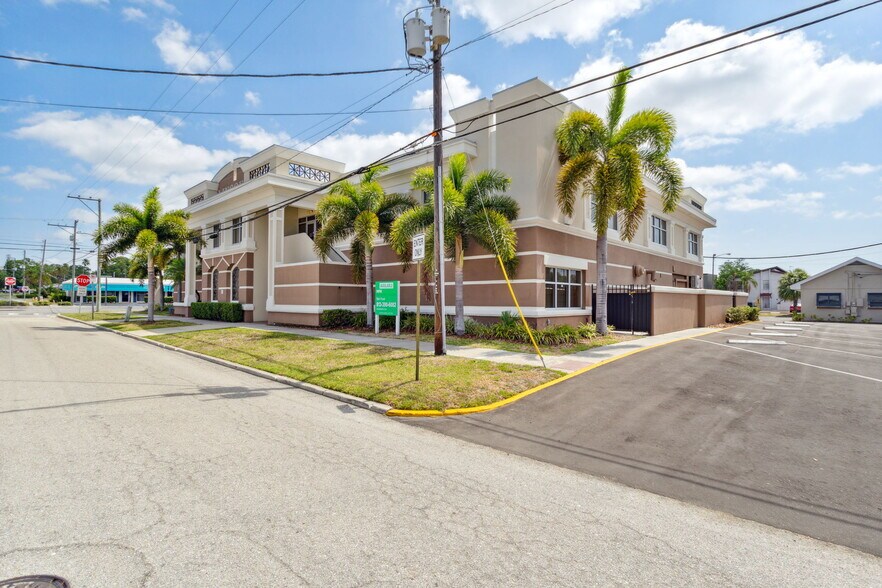 More Photos Of 501 S Lincoln Ave, Clearwater Medical For Lease