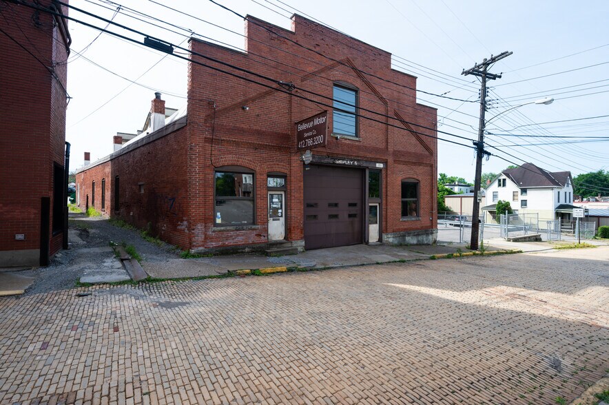 More Photos Of 15-17 Meade Ave, Pittsburgh Auto Repair For Sale