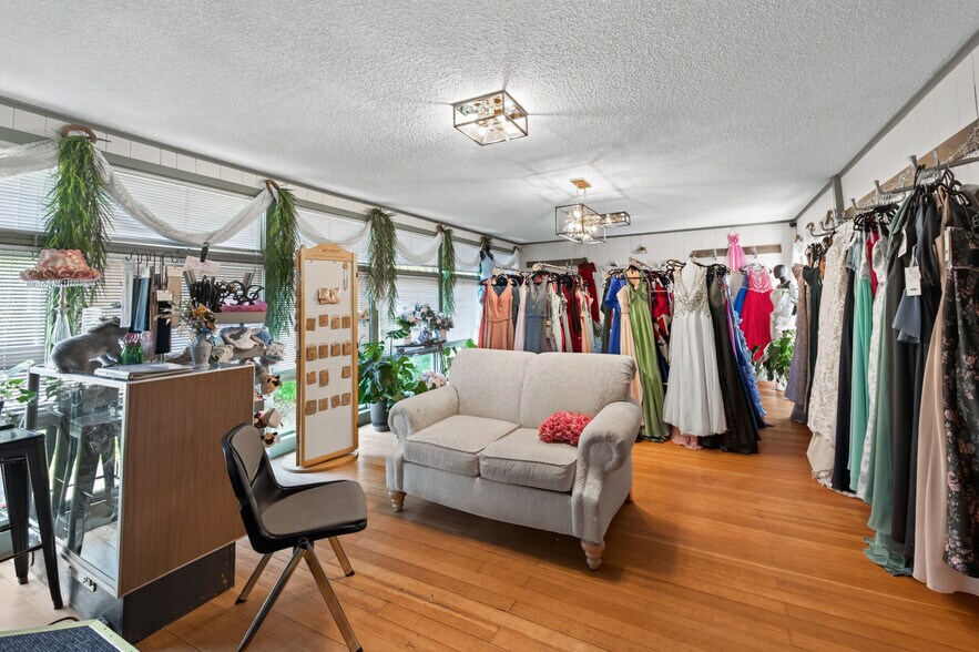 More Photos Of 418 Bench St, Taylors Falls Freestanding For Sale